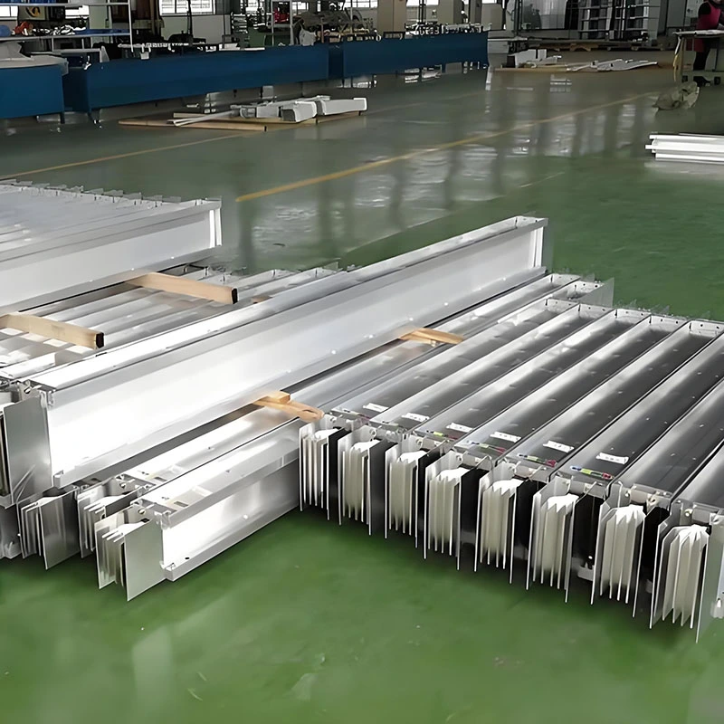 အလတ်စား လက်ရှိ အလုံပိတ် ဘတ်စ်ကားလမ်း